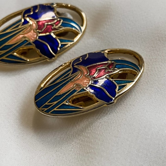 VTG Gold Oval Iris Flower Clip Earrings - Picture 2 of 7